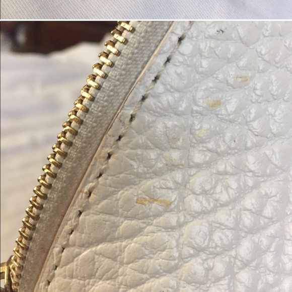 DKNY HANDBAG ONLY - Picture 3 of 6